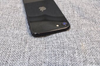 iPhone SE 2020 (2. generácie) 64GB plne funkčný - 6