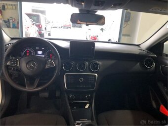 Mercedes A - 6
