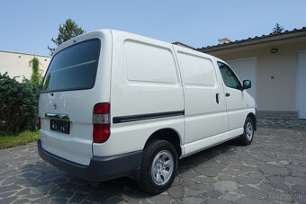 Toyota Hiace 2.5 I D-4D 117 SWB Standard 4WD - 6