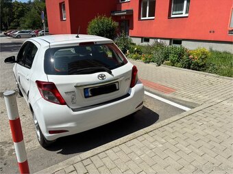 Toyota yaris 1.3 73kw 2013 - 6