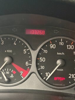 Predám Peugeot 206 1.6 BENZÍN r.v. 2000 - 6