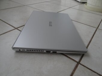 15.6" ASUS X509/ Int Core I5/ 12GB RAM/ 512GB SSD/2xGrafika - 6