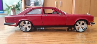 Rols Royce,Camarouge 1:22 ,1:24 Bburago - 6