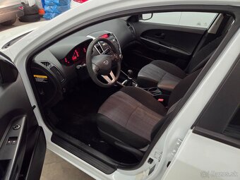 Kia Ceed 1.4 CVVT 16V, 5st. Manuál - 6