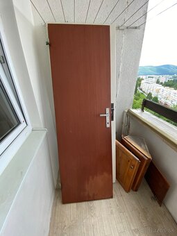 Darujem staršie dvere do bytu - 6