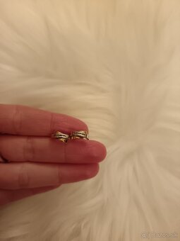 Zlaté náušnice 9k - 6