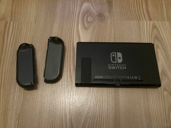 Konzola Nintendo Switch (v2) + hry na predaj - 6