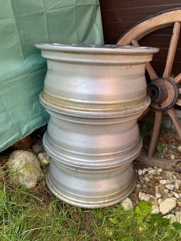 Predám 3.ks Subaru hliníkové disky/elektróny R16 - 6