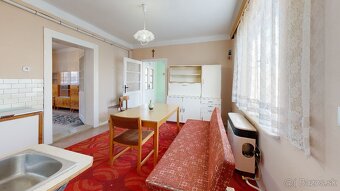 AZ. Starší rodinný dom v Hlohovci – časť Šulekovo - 6