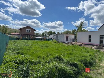 Víkendová oáza pre náročných – pozemok pri jazere v stráženo - 6