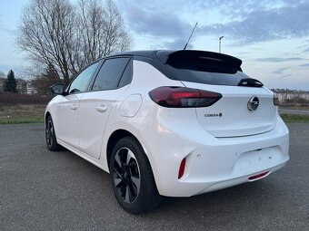 predám opel corsa E - 6