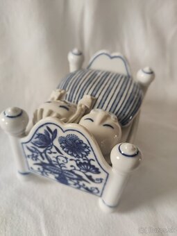 Porcelánová dóza na bonbóny,cibulák, Dubí, limitka - 6