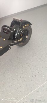 Predám monštrum elektrokolobežku na 13"kolesách - 6