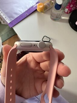 Predám Apple Watch SE 2024 40mm - 6
