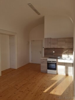 Garsónka v centre mesta - 6