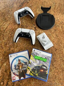 Play station 5 - 6