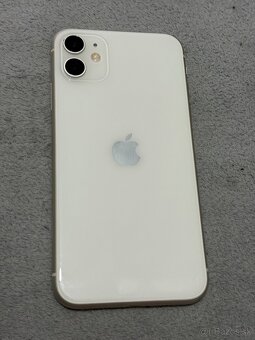 Predám Apple iPhone 11 256GB Silver Minimálne známky - 6