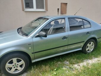 Škoda octavia 1,6 benzin - 6