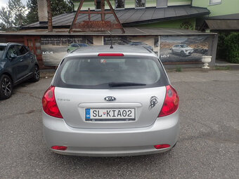 KIA CEED 1,4 EX 2009 - 6