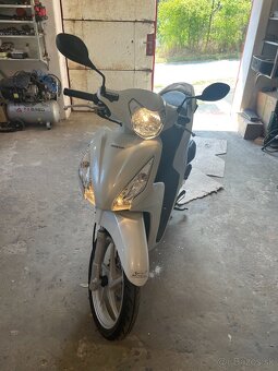 Skúter Honda Vision 110 - 6