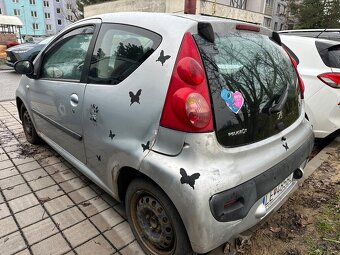 Peugeot 107 - 6