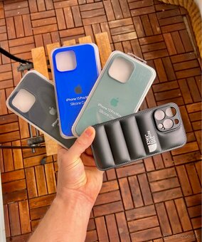 Kryty na iPhone, sklo zadarmo - napíš aký iPhone - 6