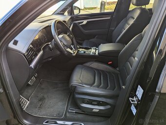 Volkswagen Touareg 3.0TDi R-line 4Motion TipTronic - 6