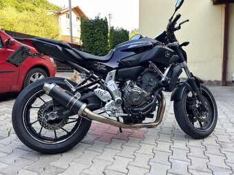Yamaha mt 07 - 6