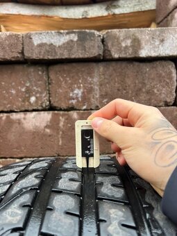 Predám pneumatiky Pirelli P-Zero 285/30 ZR21 (100Y) - 6