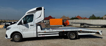 Mercedes-Benz Sprinter odťahový špeciál so spaním - 6