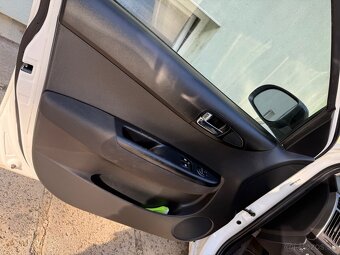 Hyundai i20 1.2i 62 kW r.v. 2014 - 6