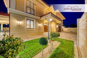 ZAUJÍMAVÁ CENAIMPOZANTNÁ RODINNÁ VILA-KRYTÝ BAZÉN-GARÁ - 6