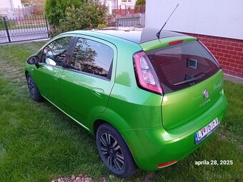 Predám Fiat Punto 0,9T 85 TwinAir - 6