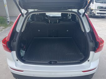 Volvo XC60 B4(D) MOMENTUM PRO AWD AT8 - 6