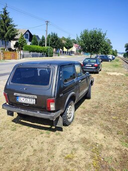 Lada Niva - 6