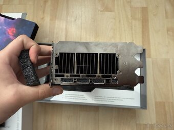 AMD Radeon PRO W7900 48 GB - 6