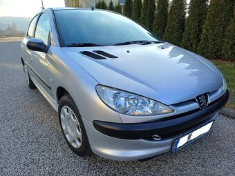 Peugeot 206 - 1,4 benzín - 6