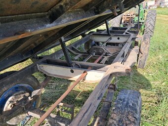 Vyklapacia vlecka - 6