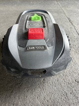 Robotická kosačka LUX-Tools A-RMR-300-24 - 6