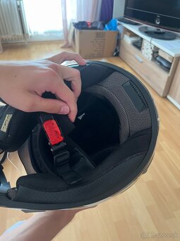 Prilba na moto - 6