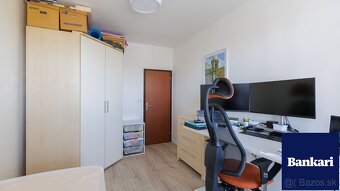 Garáž, 4 izby, 2 loggie a to všetko v samom srdci Dlhých Die - 6