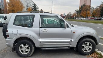 Predám Mitsubishi Pajero 2,5 D - 6