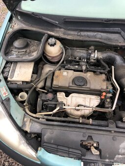 Rozpredám Peugot 206 - 6