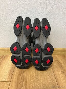 Predam New Balance 9060 - 6