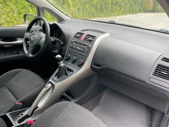 Toyota Auris 1.33 VVTi, Nová STK + EK - 6