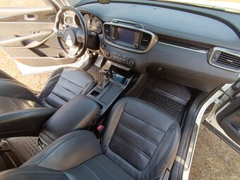 Kia Sorento 2.2 ,AWD ,7 miest,dovoz 1 majitel SK+nove tazne - 6