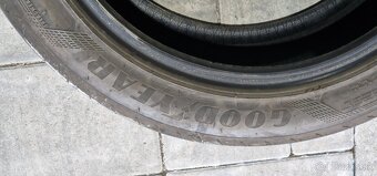 245 45 r18 Goodyear - 6
