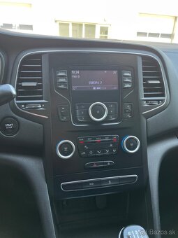 Renault Megane 1.2i 74 kW kúp. v SR / 70 000 km - 6