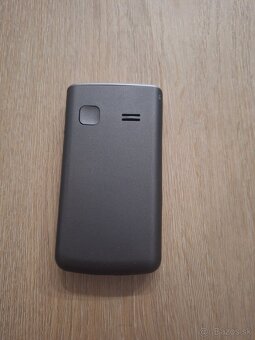Tlačítkovy mobil - 6