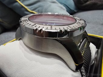 Invicta Red Vintage 50mm - 6